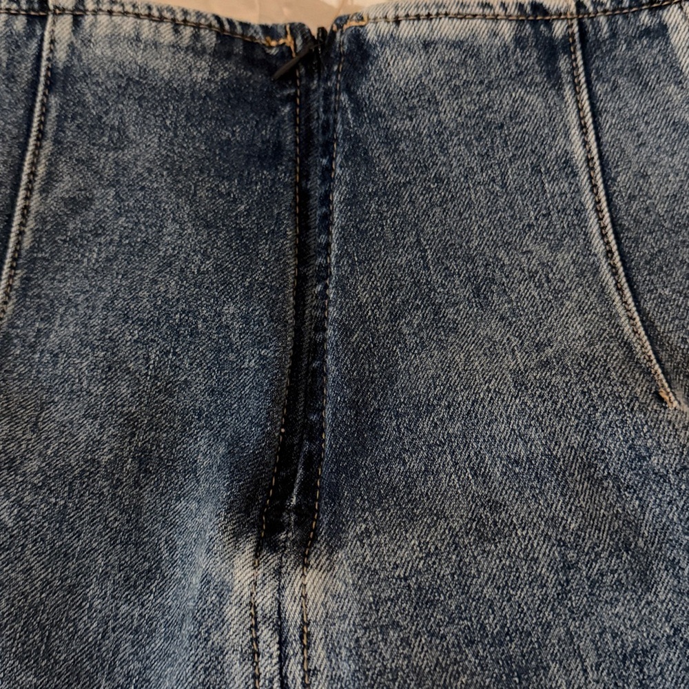 White House Black Market Women’s Extra High-Rise Wide Leg Cropped Jeans Size 4 - Picture 6 of 7